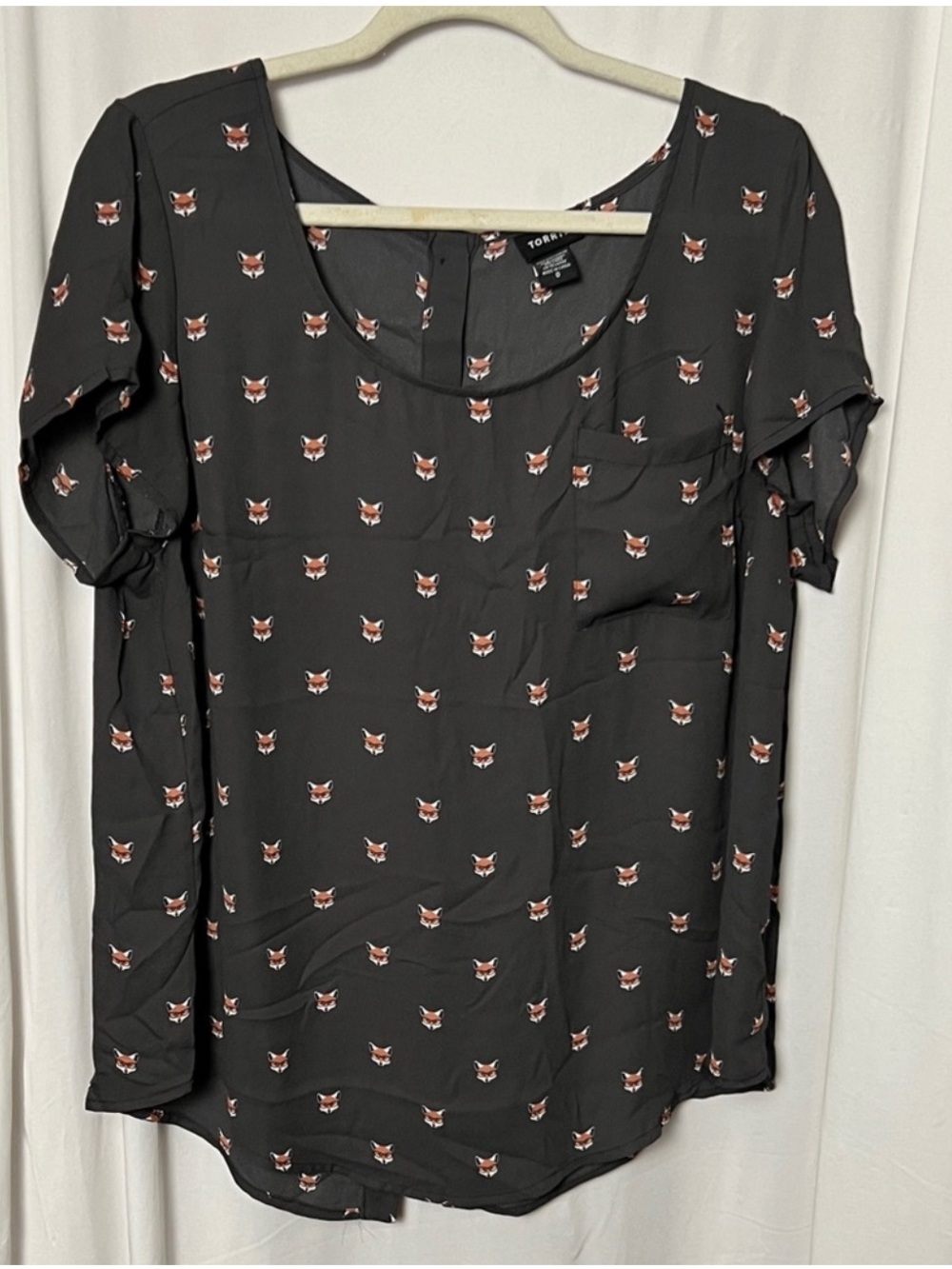Torrid Black Abbey Fox Georgette Button Back Short Sleeve Blouse Size 0(L)